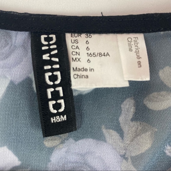 DIVIDED H&M Blue Floral Plaid Blouse Size 6 - Picture 7 of 10